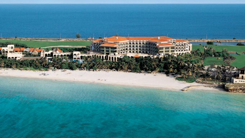 Panoramablick auf das Melia Las Americas ()