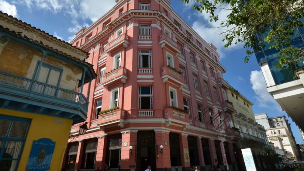 Außenansicht Hotel Ambos Mundos () Außenansicht Hotel Ambos Mundos ()