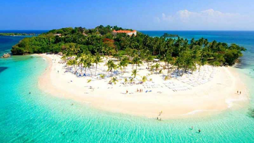 Insel mit hellem Sand ()