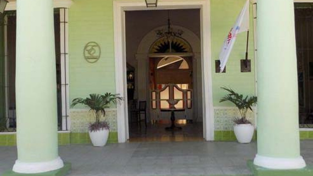 Hotel E Esmeralda () Hotel E Esmeralda ()