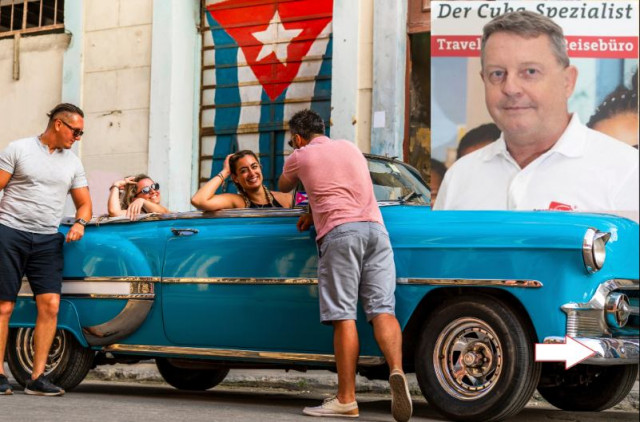 Kubaner mit dem Oldtimer