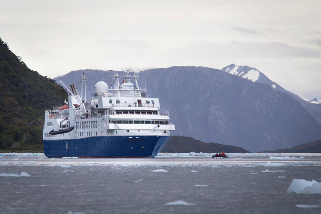 MV Discoverer