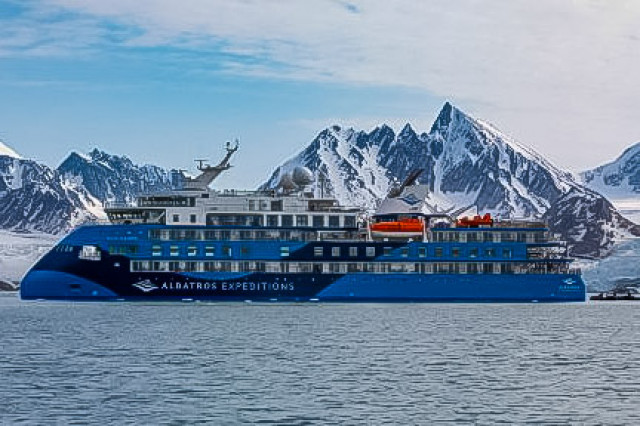 Argentinien, Kreuzfahrtschiff Ocean Albatros