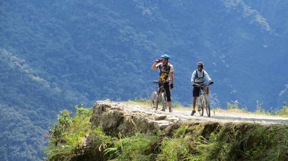 Mit dem Mountainbike in den Yungas ()