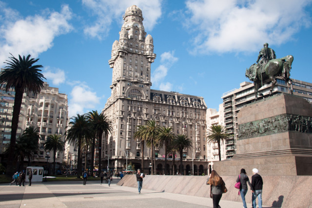 Plaza Montevideo
