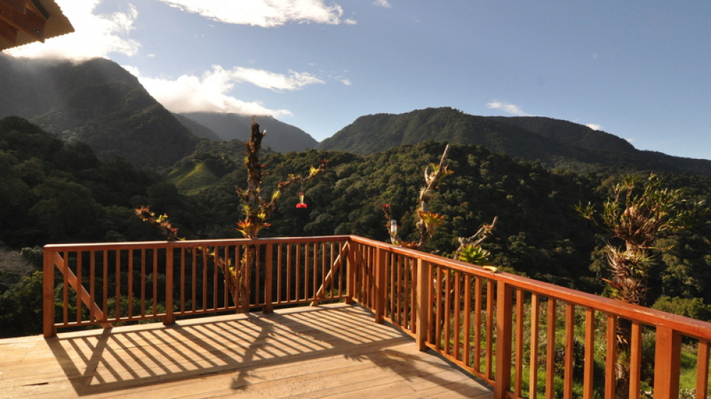 Beobachtungsdeck der Mount Totumas Lodge () Beobachtungsdeck der Mount Totumas Lodge ()