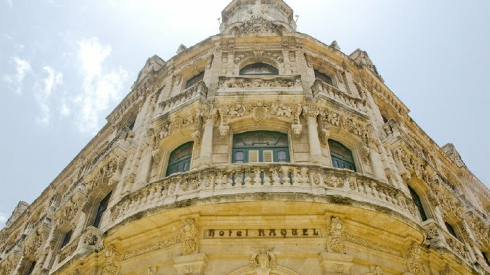 Hotel Raquel () Hotel Raquel ()