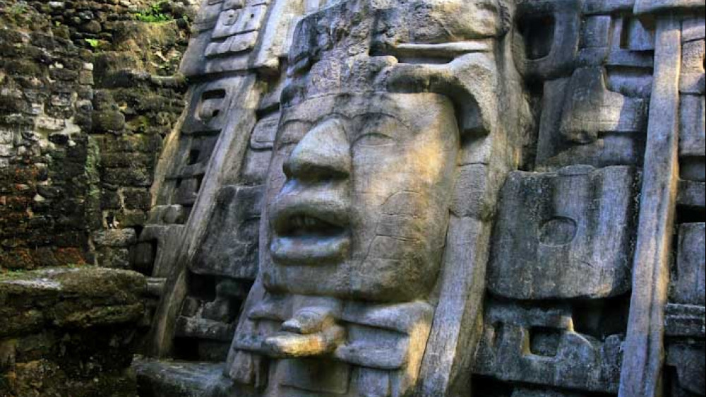 Maskentempel von Lamanai ()